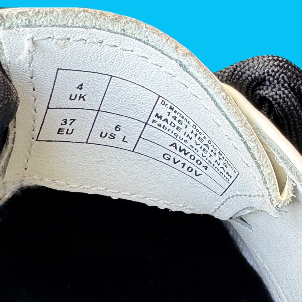 1461 Heart White Smooth Patent Oxford Shoes - Picture 6 of 8